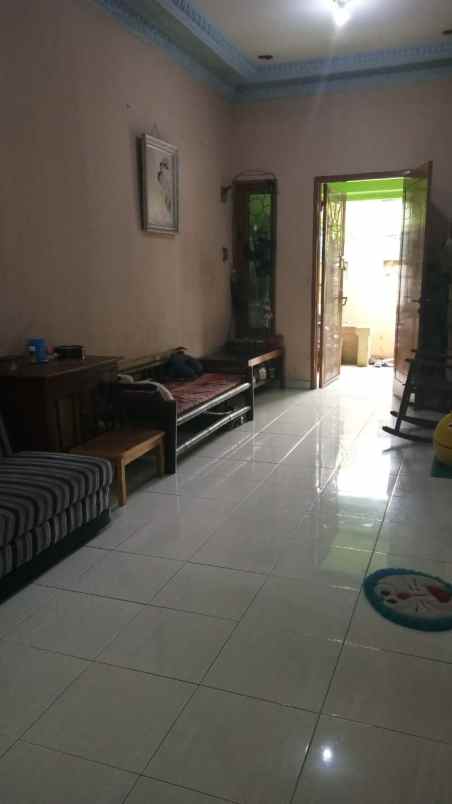 dijual rumah komplek duta bandara