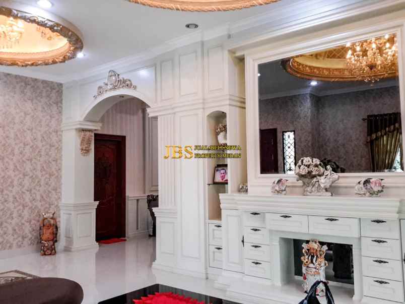 dijual rumah komplek mutiara residence