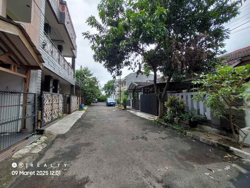 dijual rumah komplek pratista antapani