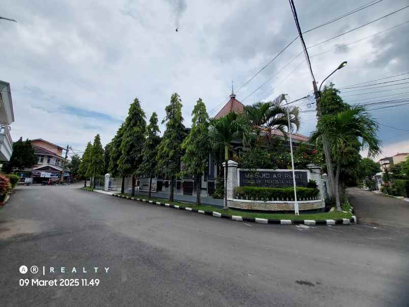 dijual rumah komplek pratista antapani