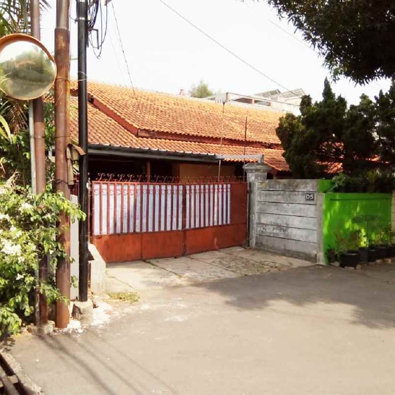 dijual rumah komplek pu p4s no d5