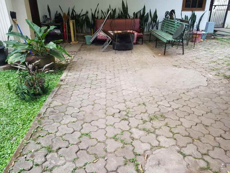 dijual rumah komplek suryalaya buahbatu