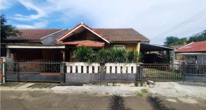 dijual rumah komplek villa pamulang kel