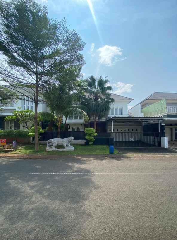 dijual rumah kota wisata