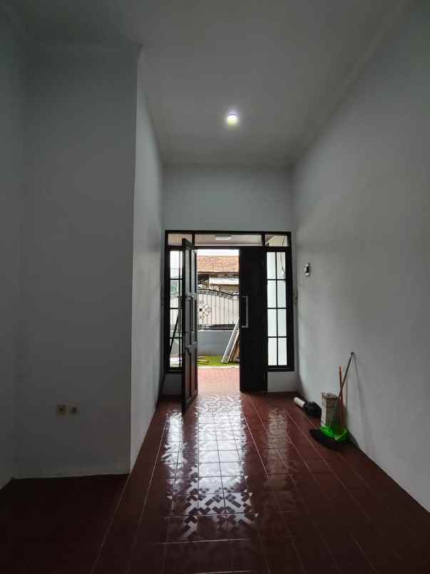 dijual rumah kranggan permai bekasi