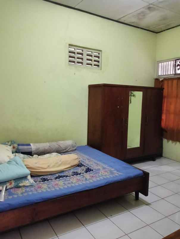 dijual rumah kumudasmoro