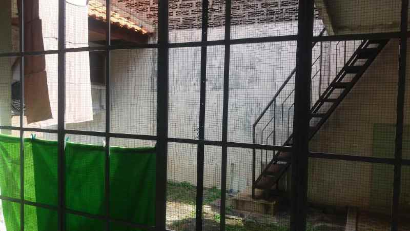 dijual rumah lebak indah surabaya