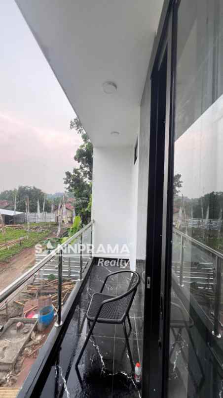 dijual rumah lewinanggung tapos depok