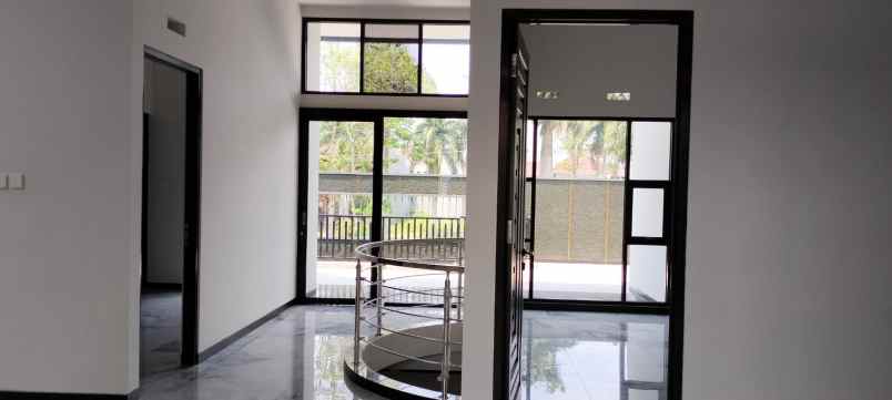 dijual rumah lokasi perumahan araya golf malang