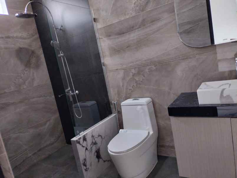 dijual rumah lokasi perumahan araya golf malang