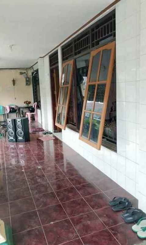 dijual rumah lokasi strategis
