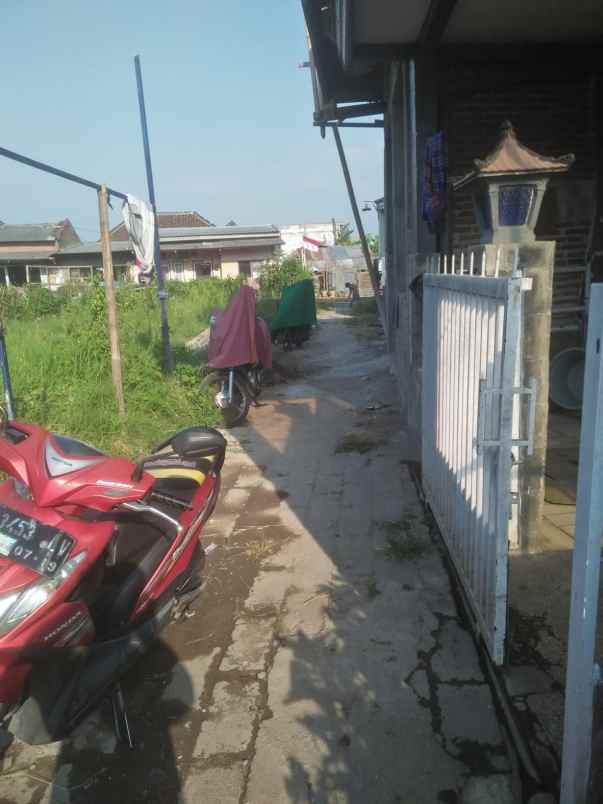 dijual rumah losawi