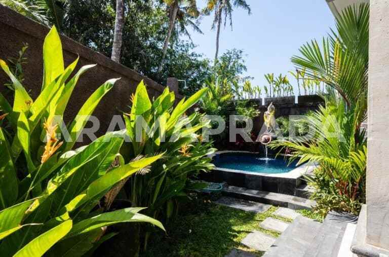 dijual rumah lukluk