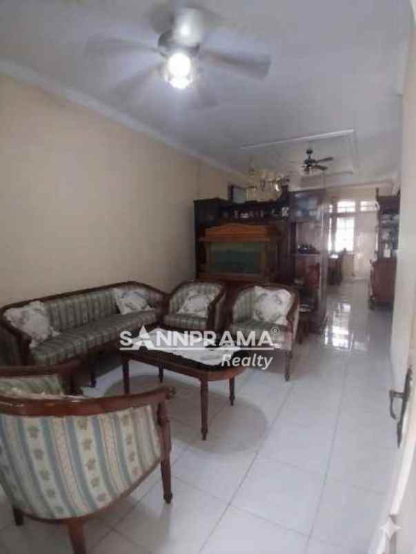 dijual rumah mampang