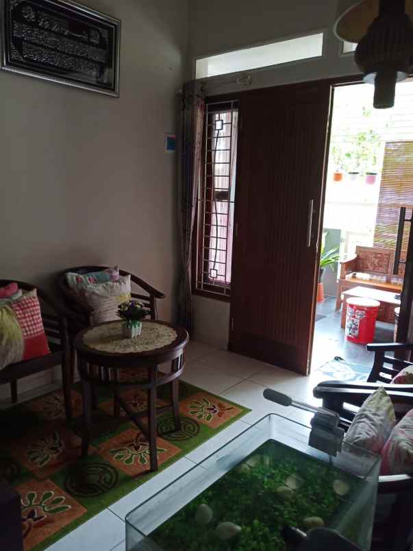 dijual rumah mangliawan wendir