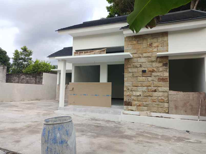 dijual rumah margoagung sayegan sleman