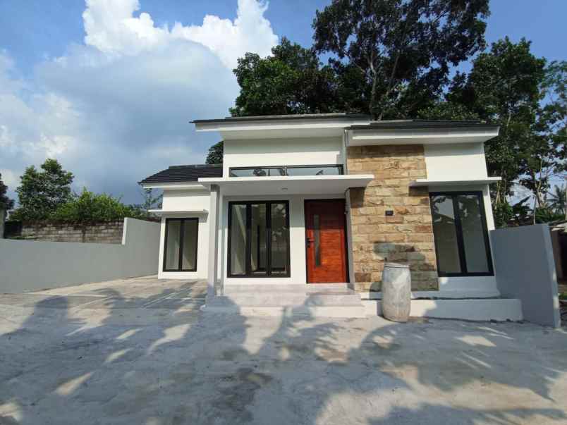 dijual rumah margoagung sayegan sleman