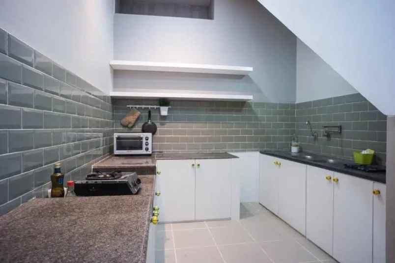 dijual rumah margorejo indah