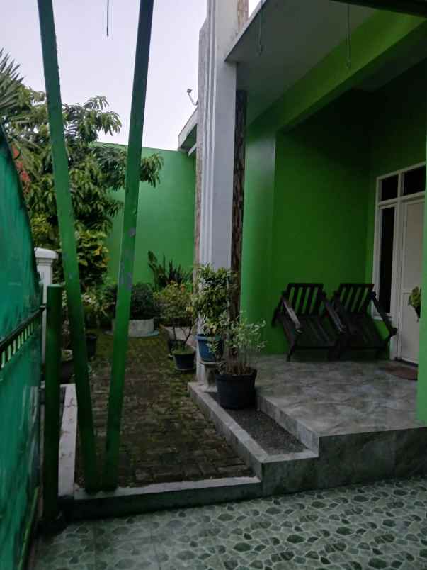 dijual rumah mega asri