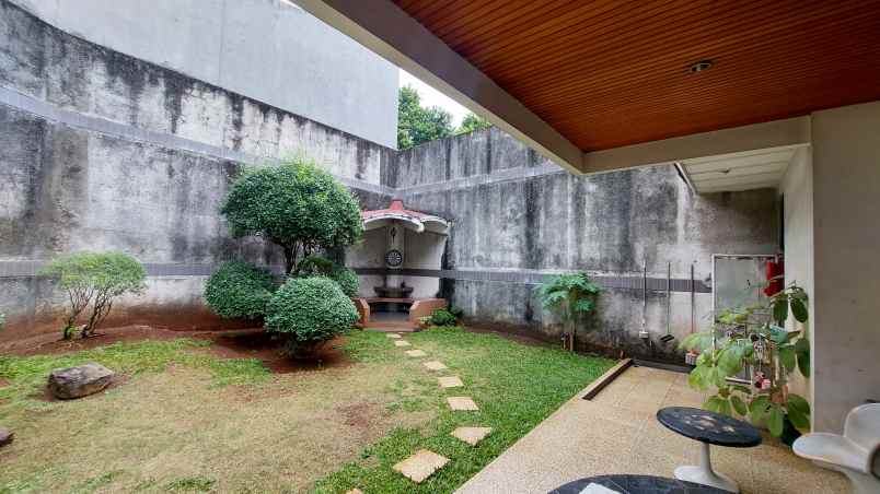 dijual rumah menteng