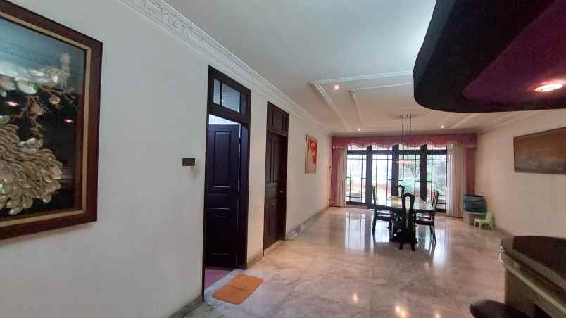 dijual rumah menteng