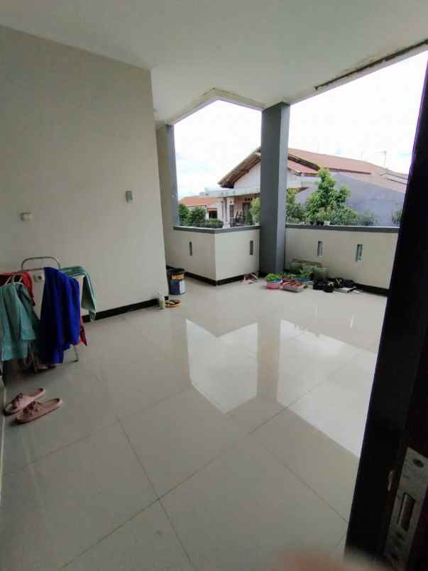 dijual rumah mewah komplek pharmindo cibeureum