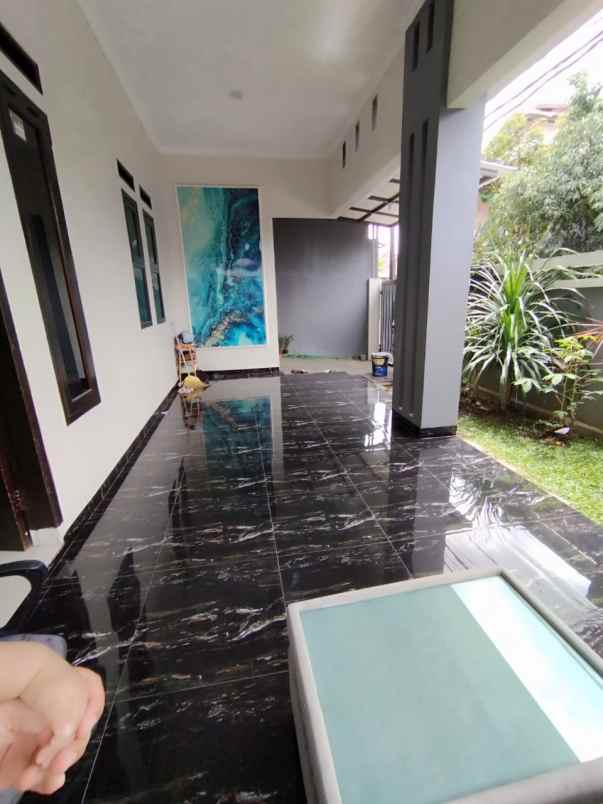 dijual rumah mewah komplek pharmindo cibeureum