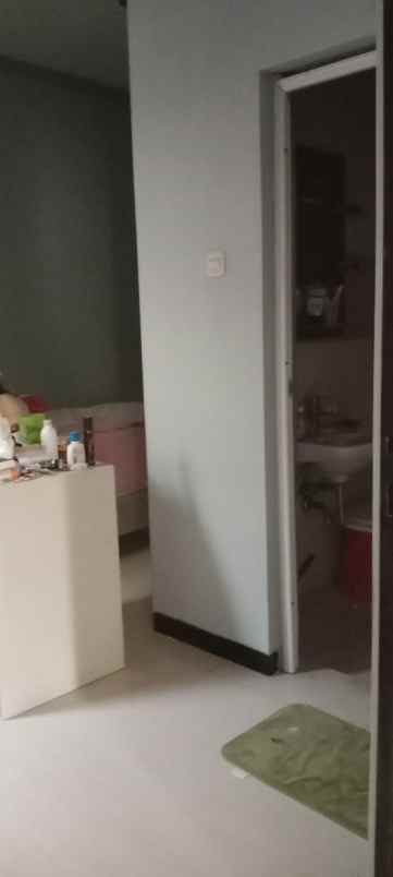 dijual rumah mulyosari