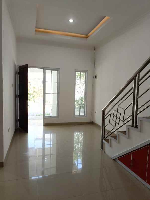 dijual rumah murah di grand depok city depok