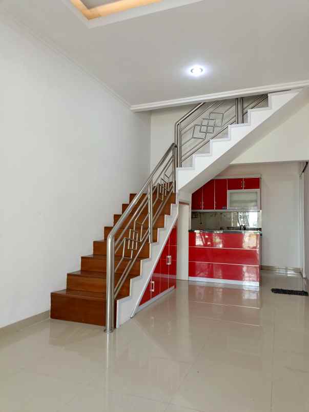 dijual rumah murah di grand depok city depok