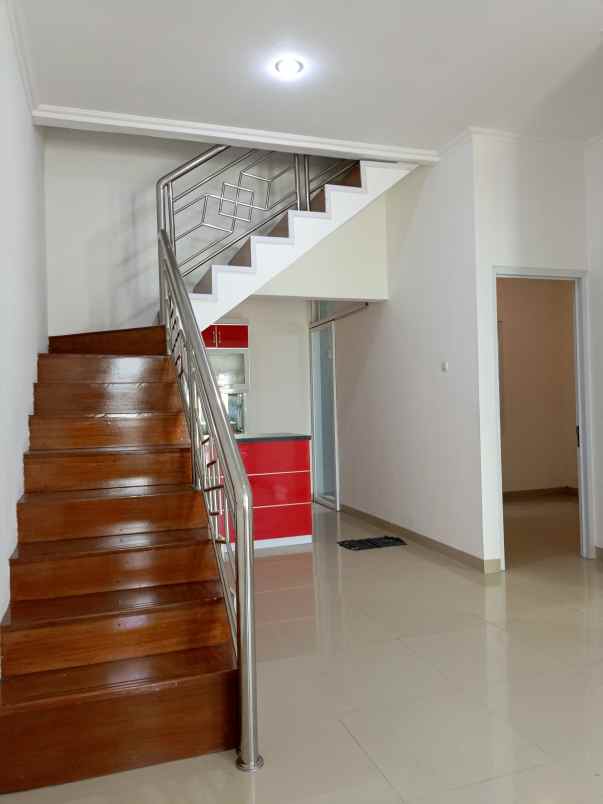 dijual rumah murah di grand depok city depok