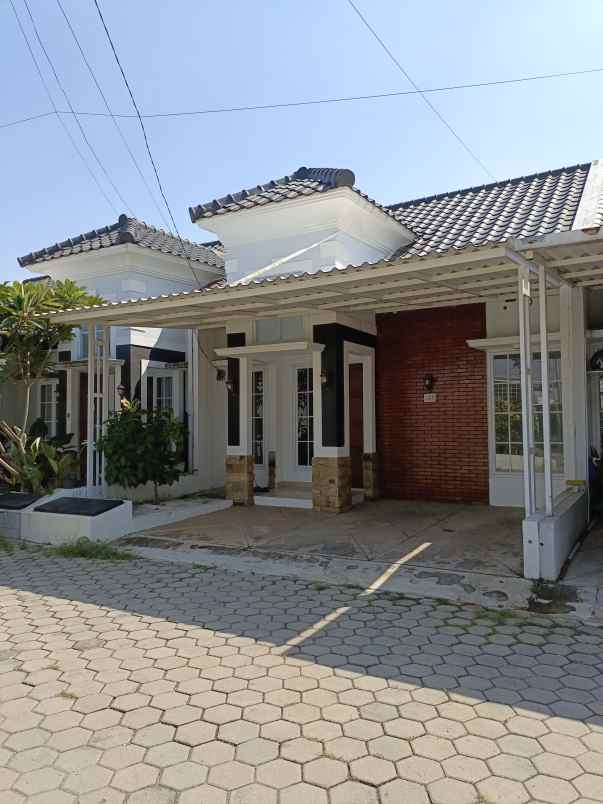 dijual rumah murah di grand depok city depok