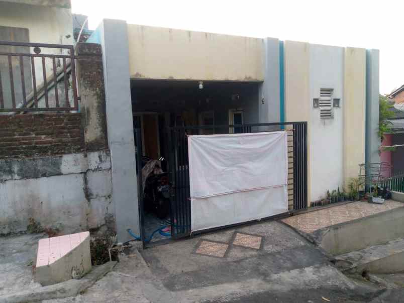 dijual rumah murah di jedong wagir malang