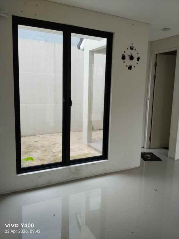 dijual rumah northwest lake citraland