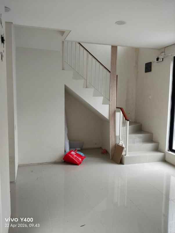 dijual rumah northwest lake citraland