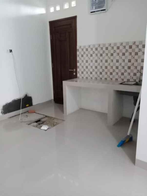 dijual rumah pakansari