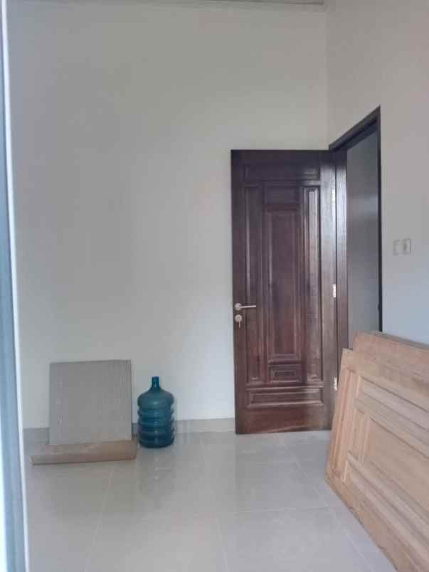 dijual rumah pakansari