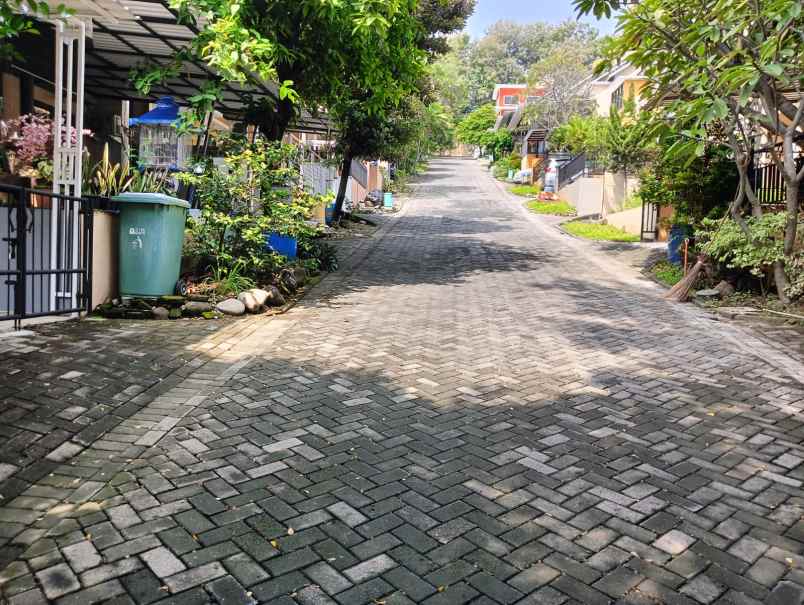 dijual rumah pandanaran hills