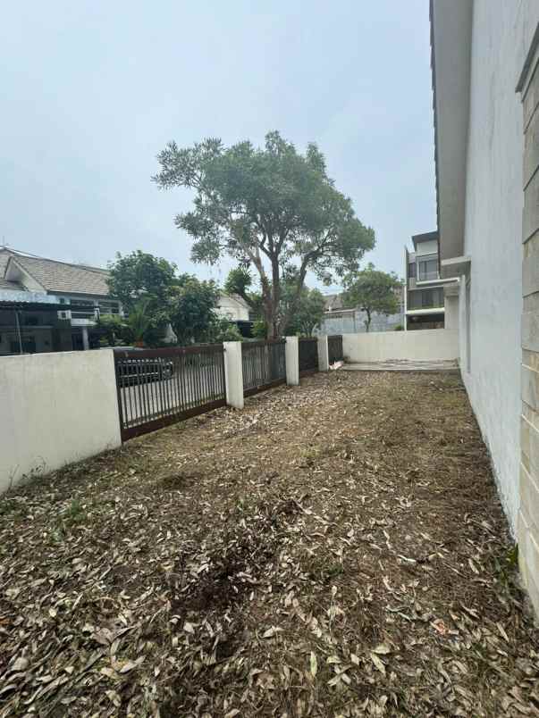 dijual rumah pantai mentari