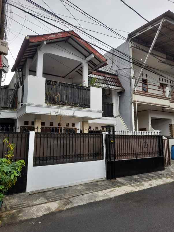 dijual rumah pasar minggu jakarta selatan