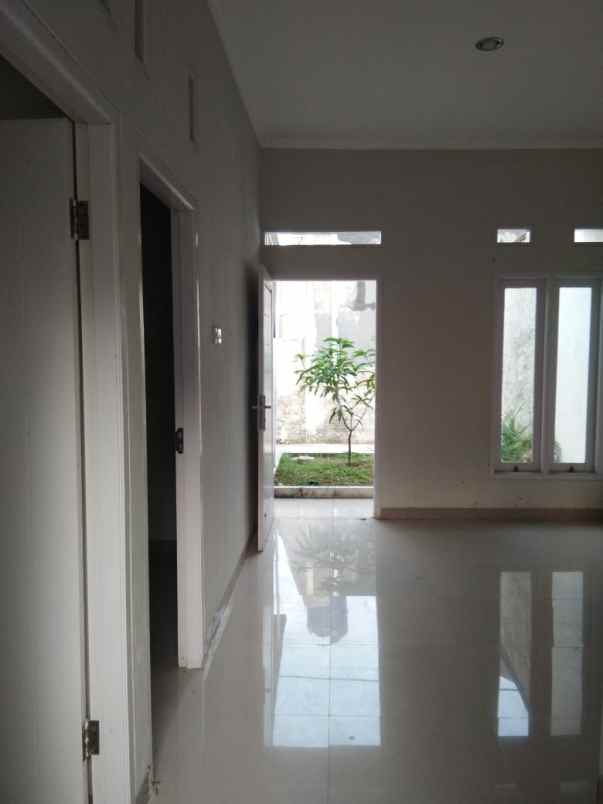 dijual rumah pasir putih sawangan depok