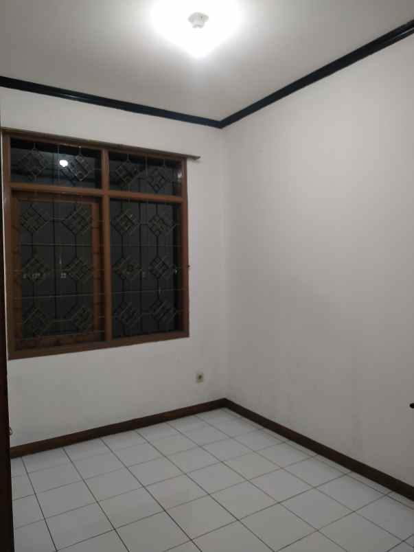 dijual rumah pasteur