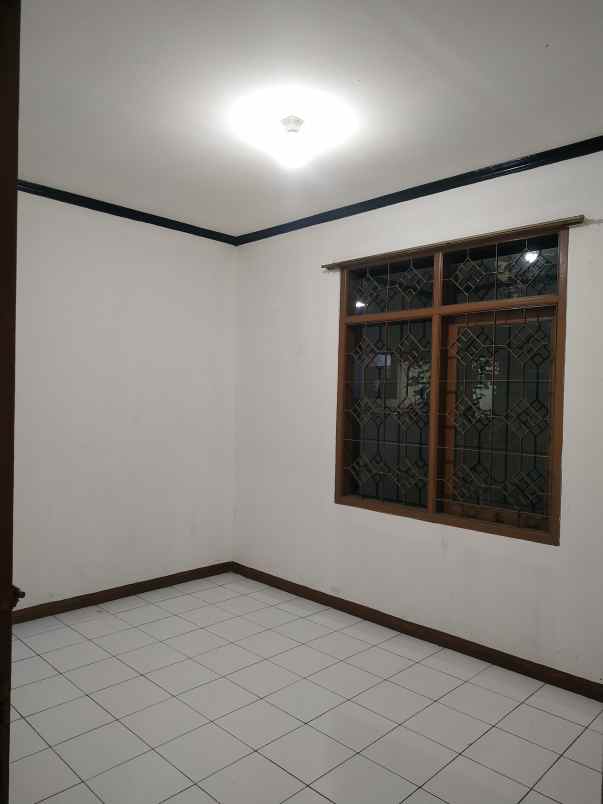 dijual rumah pasteur