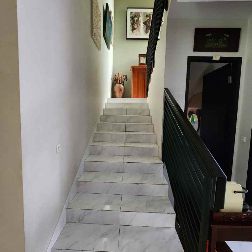 dijual rumah pejaten timur