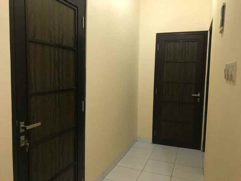 dijual rumah peona metropolitan