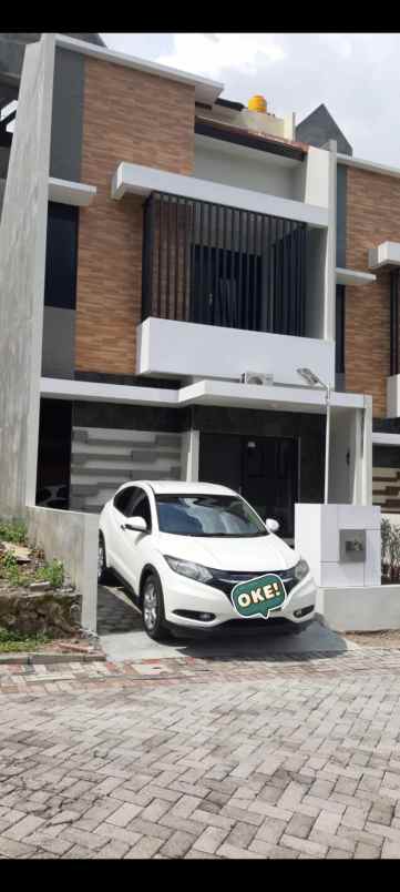 dijual rumah permata garden