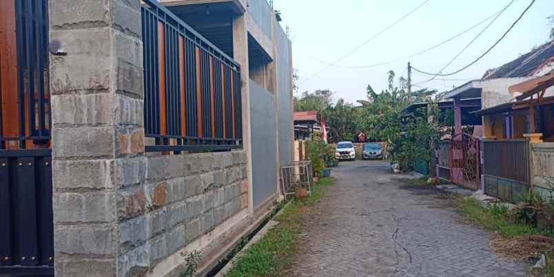 dijual rumah perum gadang mandiri kebonsari