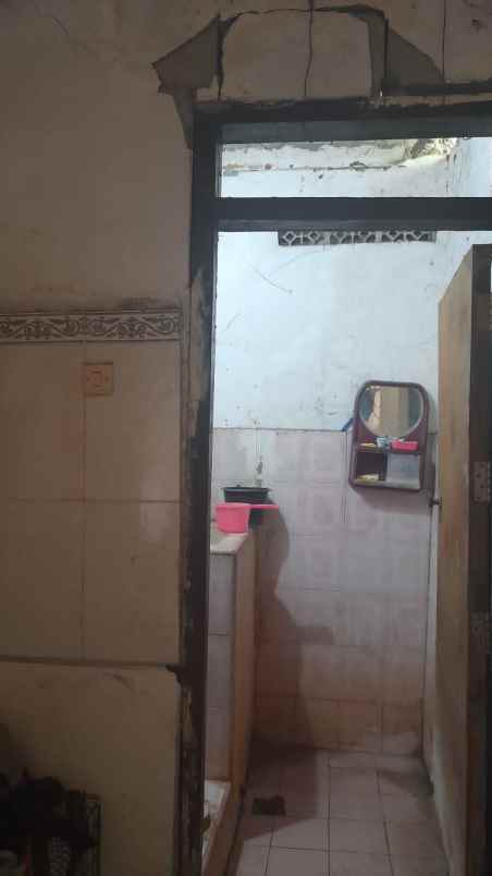 dijual rumah perum gkga murah