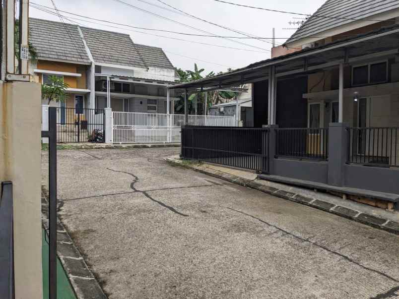 dijual rumah perumahan bukit golf cibubur