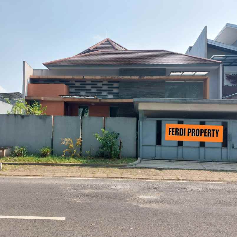 dijual rumah perumahan citra gran cibubur